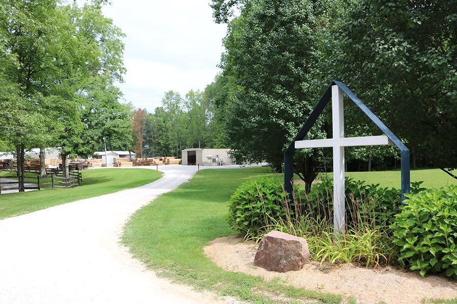 Cross at entrance of Wheeler Mission