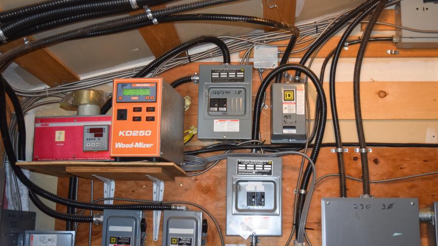 Wood-Mizer KD250 kiln controls