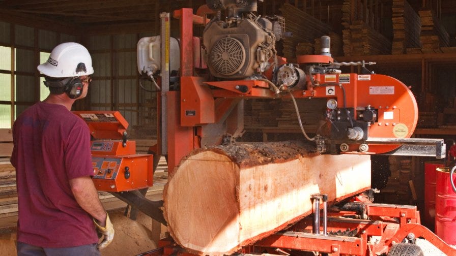 Morris sawmill in Canada with LT40 bandsaw mill